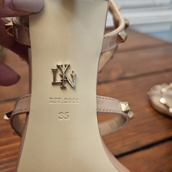 LYN designer heels NWT - Picture 9 of 11
